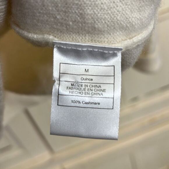 Jefferson Lane size medium 100% cashmere sweater Queen Of Hearts - Picture 4 of 4